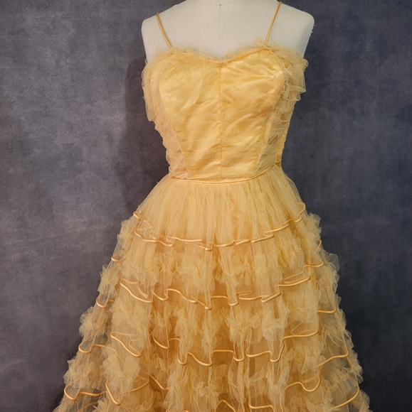Vintage gold cupcake dress - Picture 4 of 9